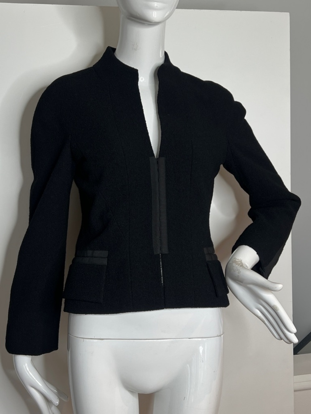 Chanel Sz 36 Wool Bucle Fitted Blazer